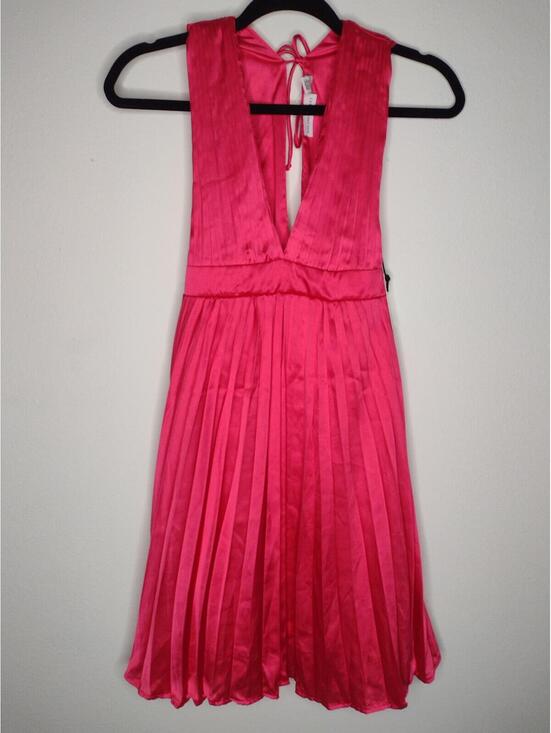 Dresses & Skirts - NWT Sincerely Jules Women's Fuschia Dress Size XS